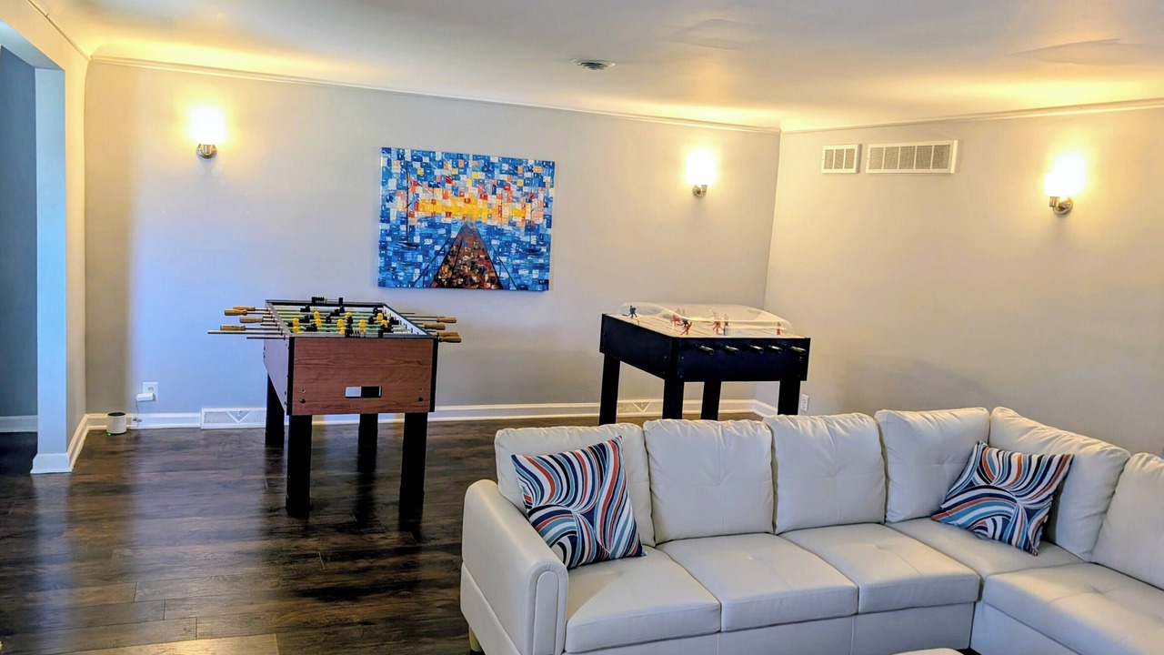 Photo of Livingroom in Romulus