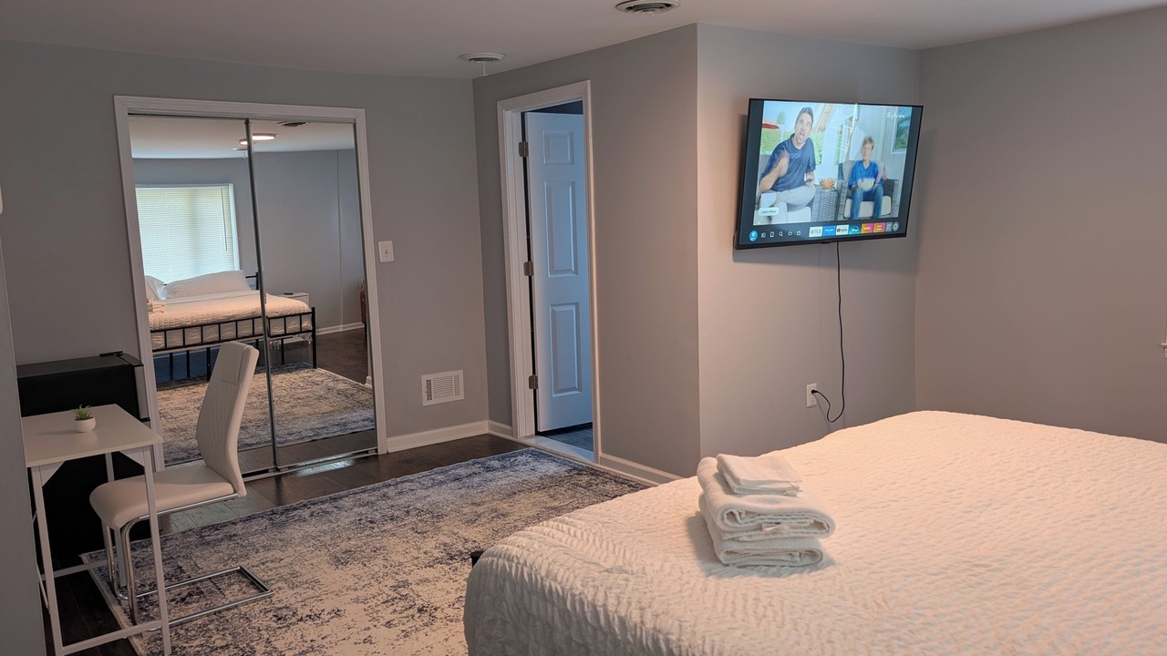 Photo of Bedroom in Romulus