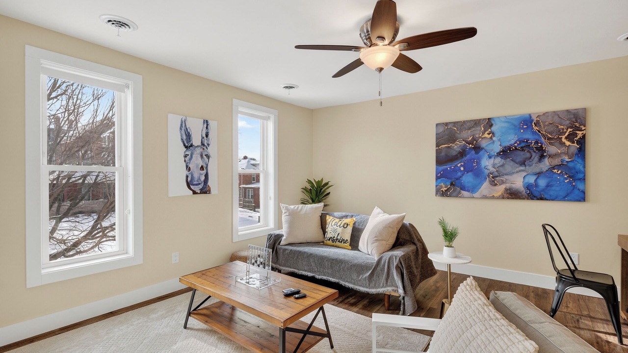 Photo of Livingroom in Michigan City