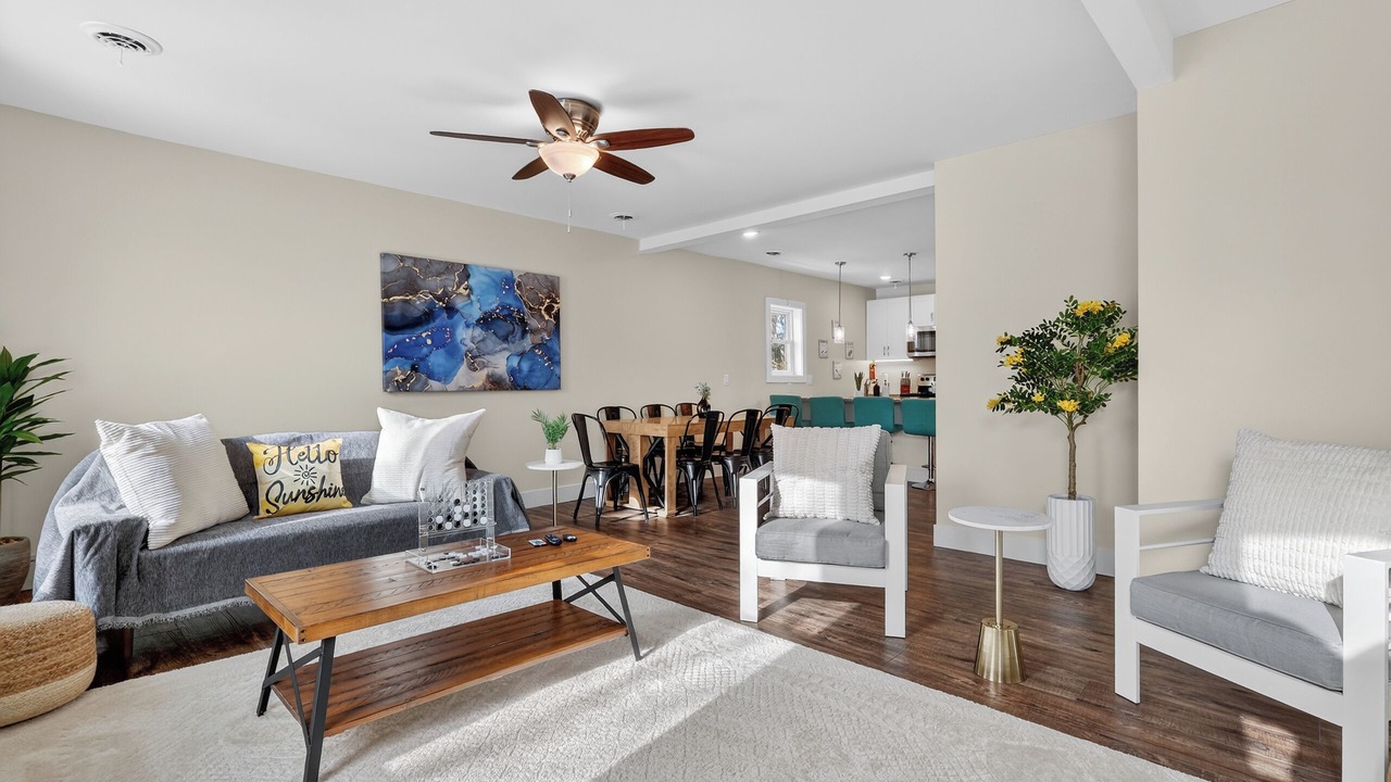 Photo of Livingroom in Michigan City