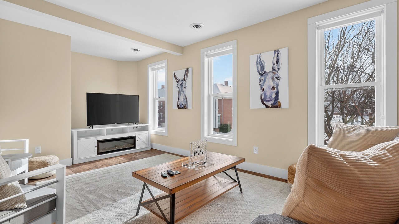 Photo of Livingroom in Michigan City