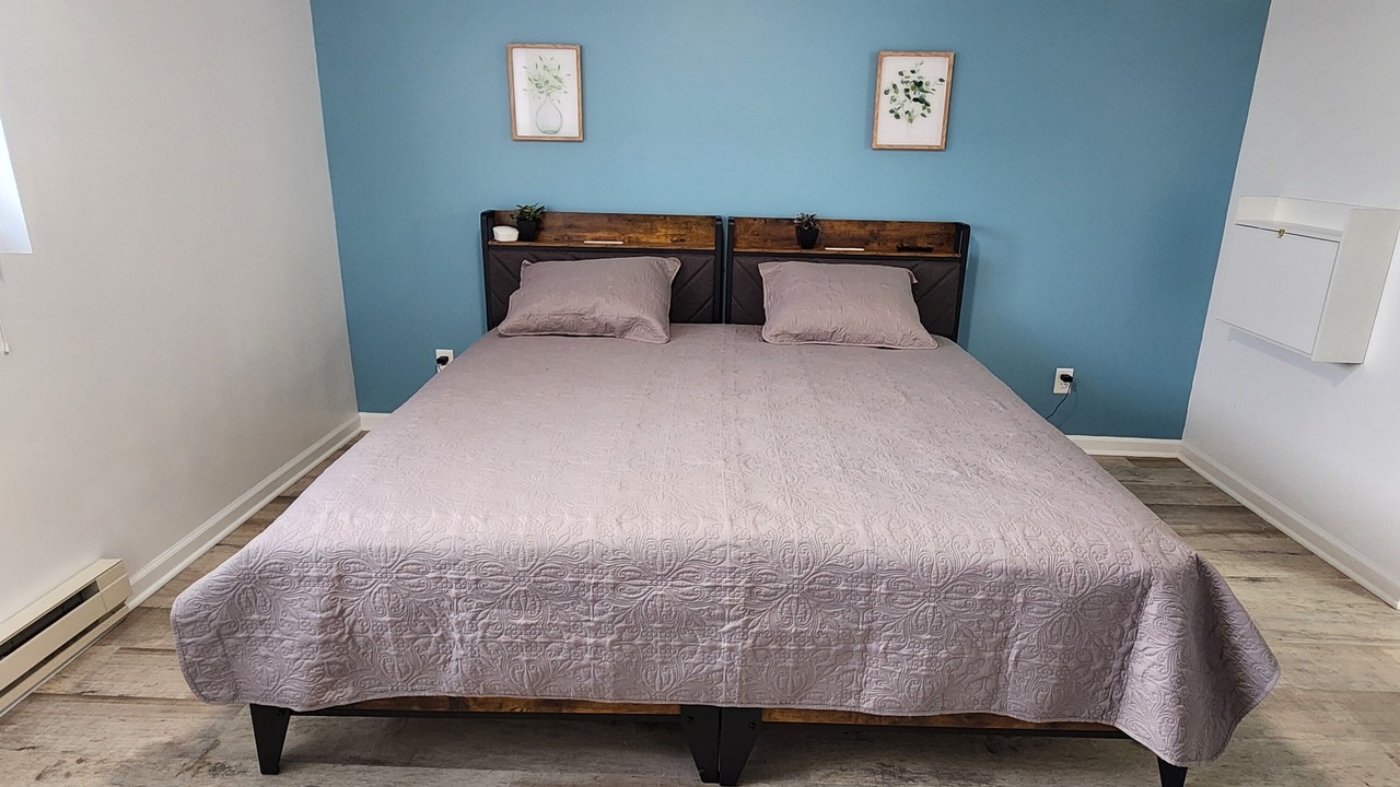 Photo of Bedroom in Oak Harbor