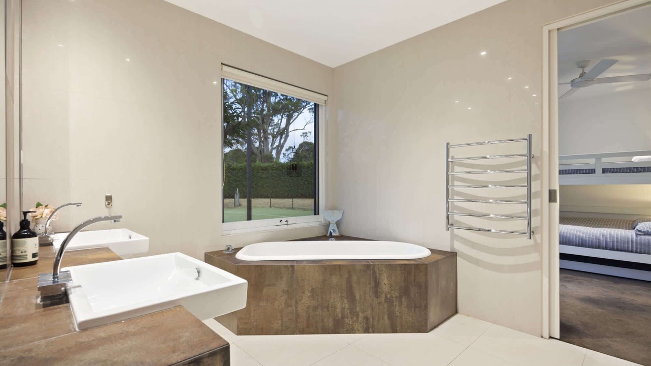 Photo of Bathroom in Balnarring Beach