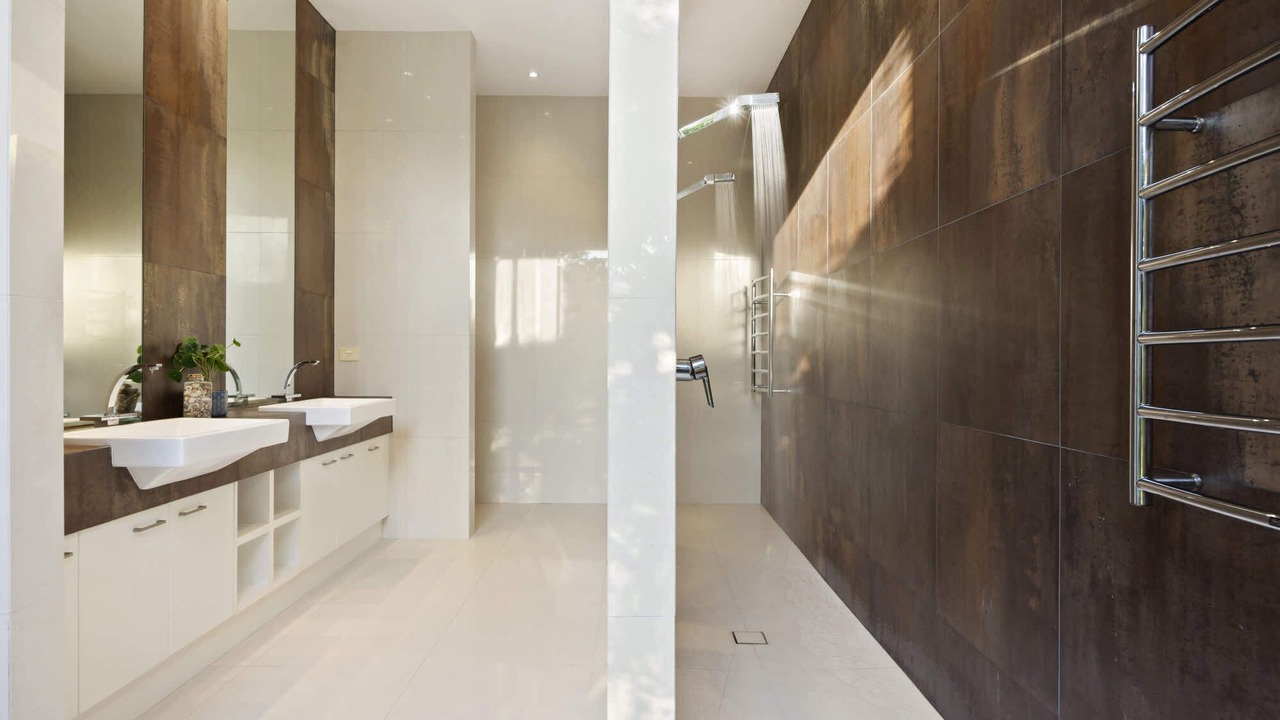 Photo of Bathroom in Balnarring Beach