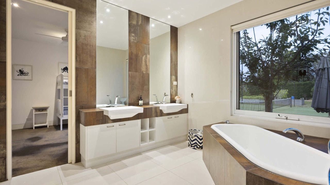 Photo of Bathroom in Balnarring Beach