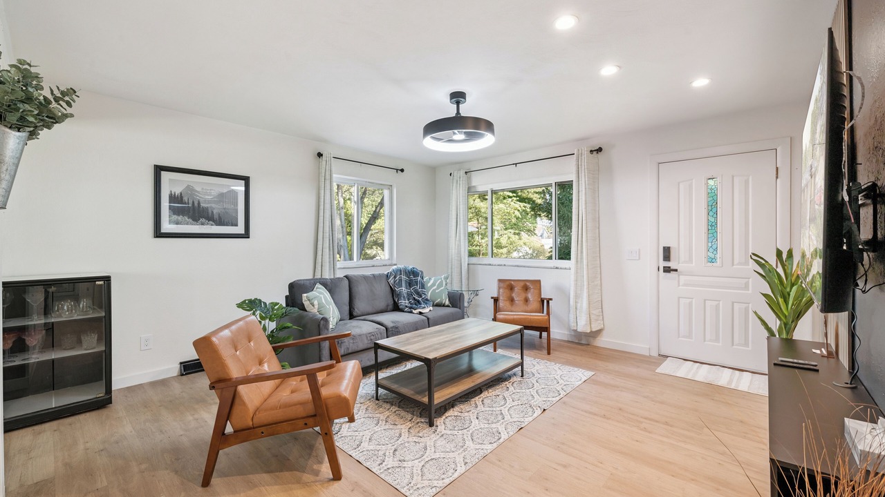 Photo of Livingroom in Sylvania