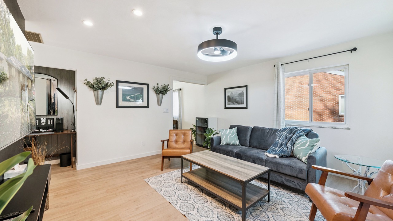 Photo of Livingroom in Sylvania