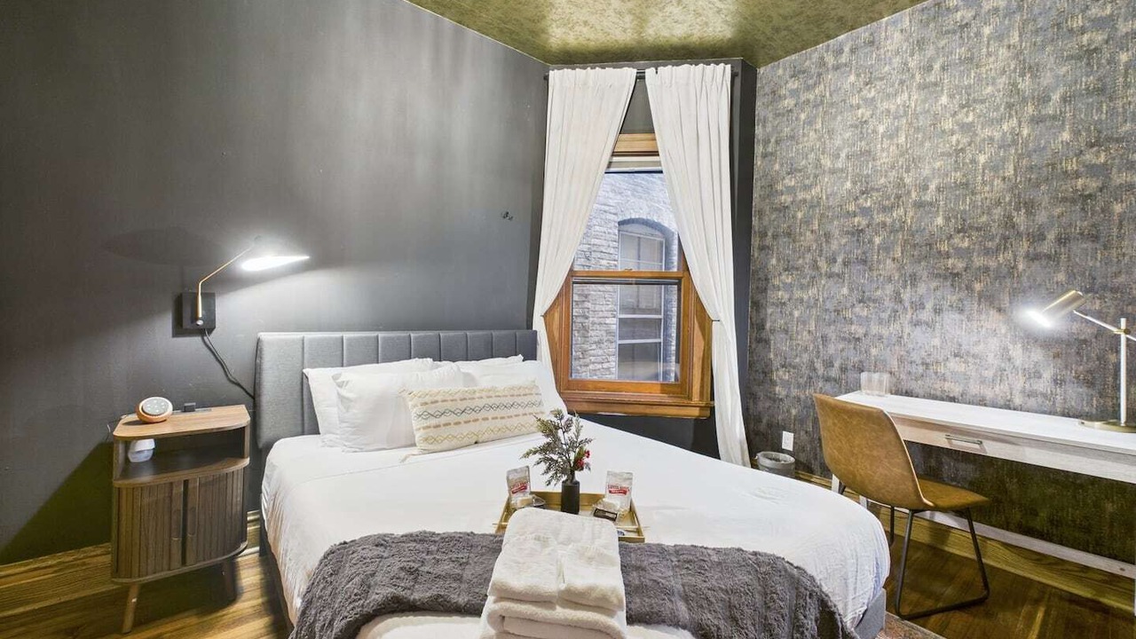 Photo of Bedroom in Wrigleyville