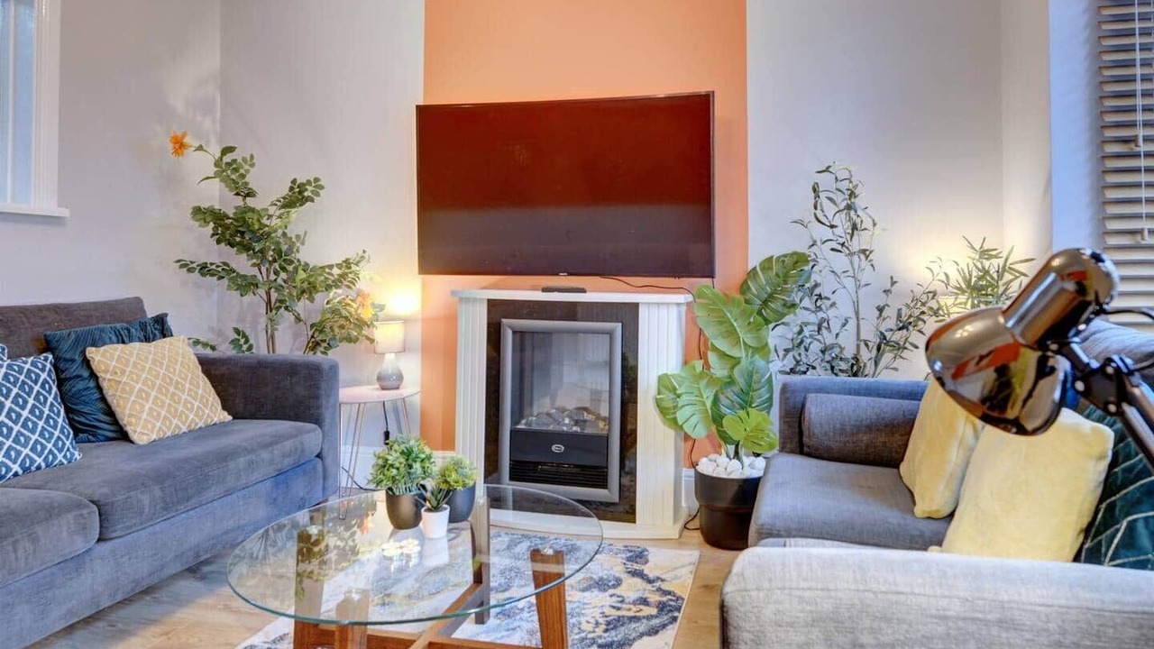 Photo of Livingroom in Smethwick