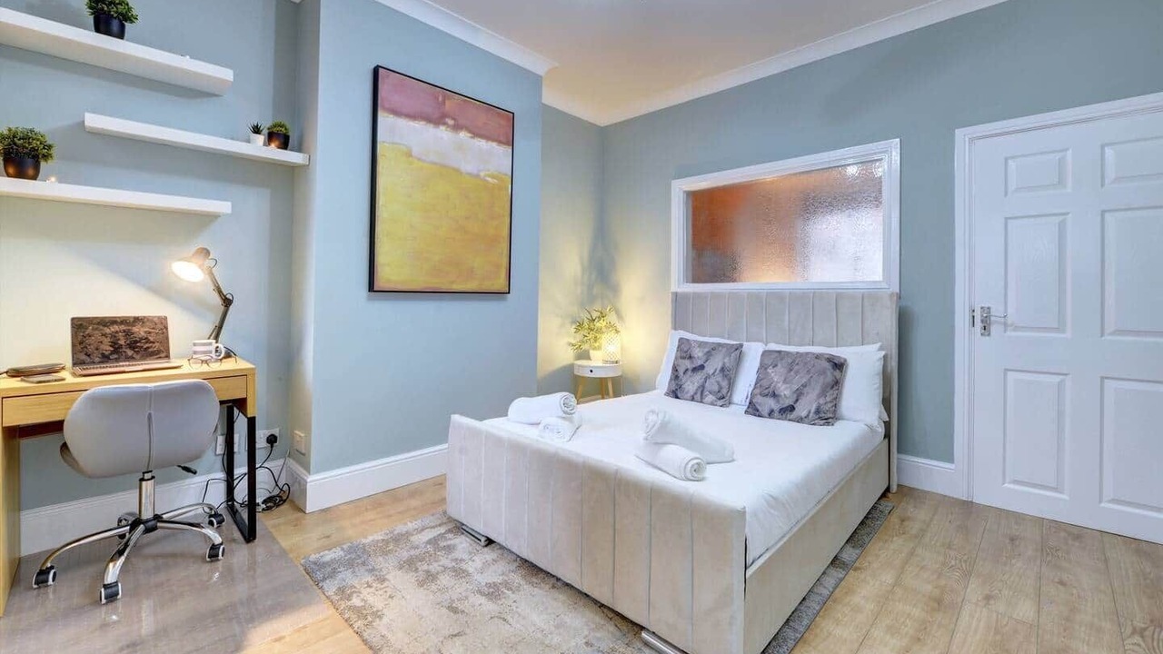 Photo of Bedroom in Smethwick