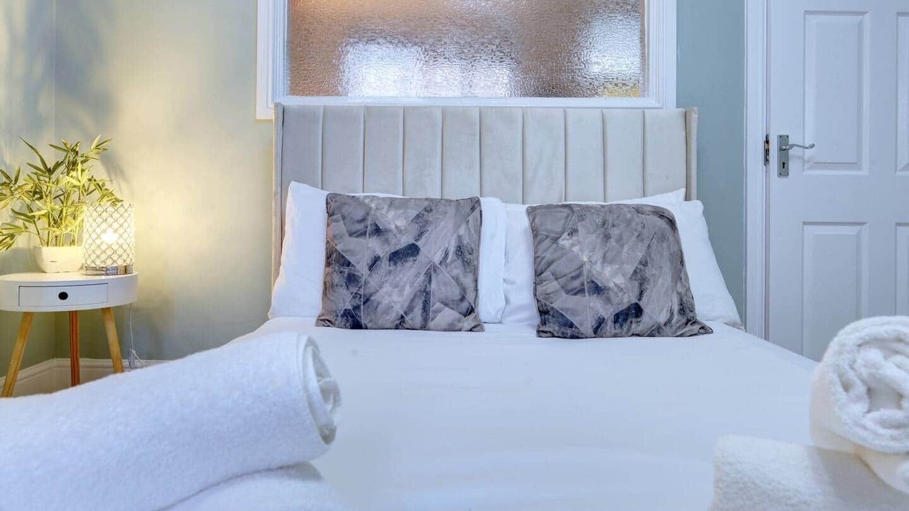Photo of Bedroom in Smethwick