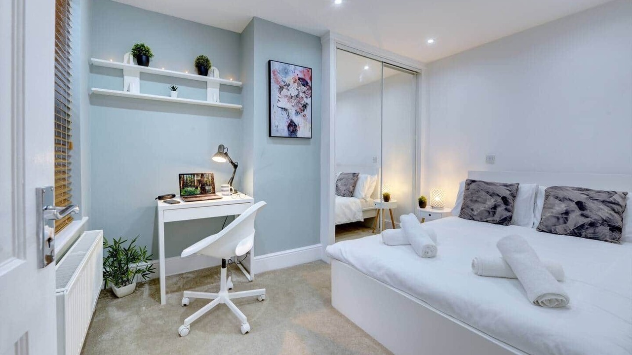 Photo of Bedroom in Smethwick