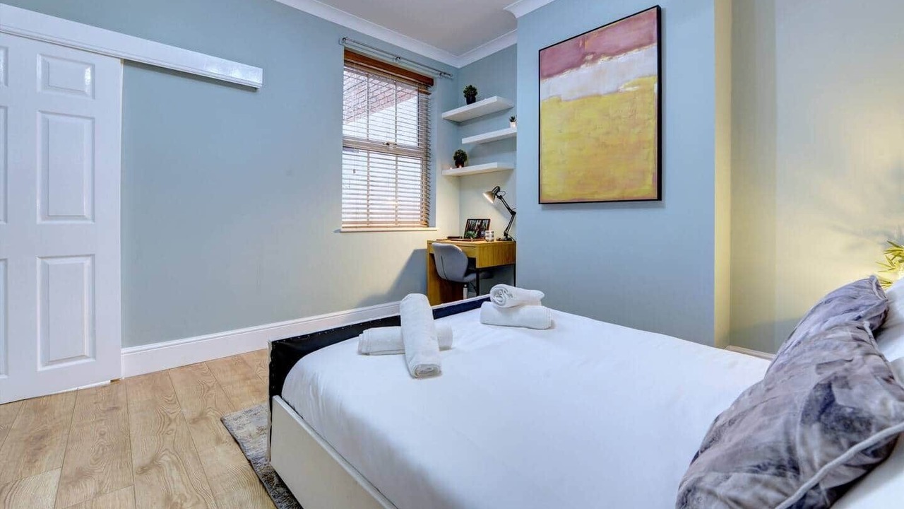 Photo of Bedroom in Smethwick