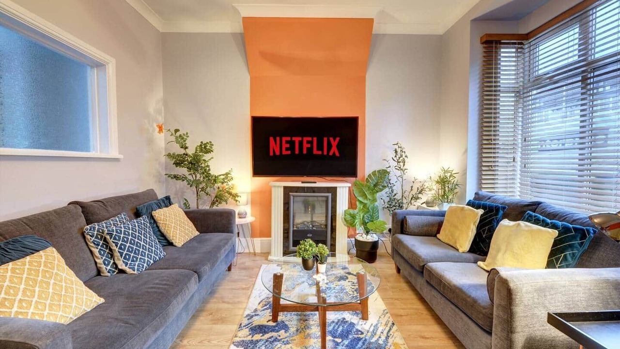 Photo of Livingroom in Smethwick