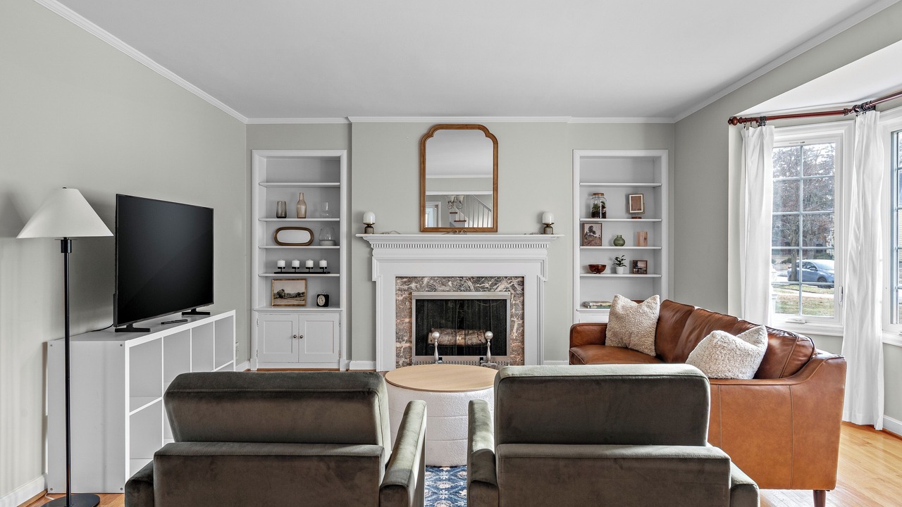 Photo of Livingroom in Ottawa Hills