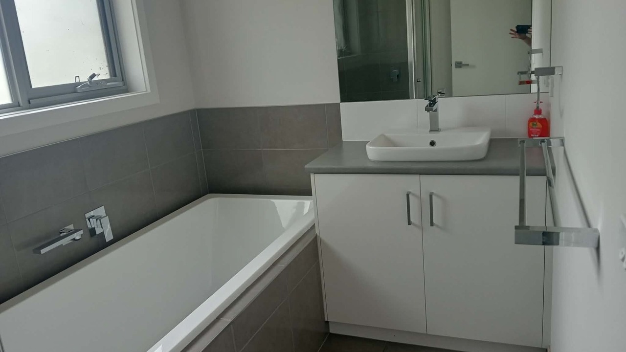 Photo of Bathroom in Lakes Entrance