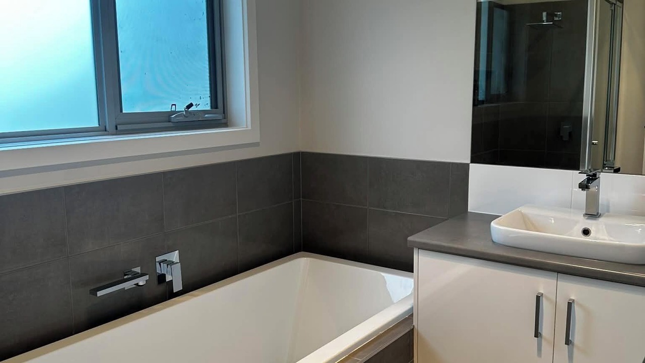 Photo of Bathroom in Lakes Entrance