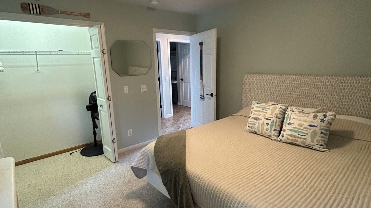 Photo of Bedroom in Sister Lakes