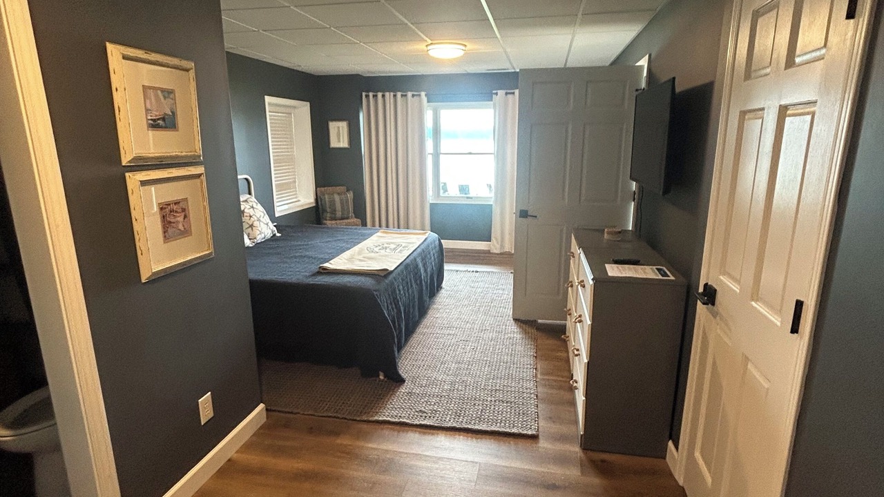 Photo of Bedroom in Sister Lakes