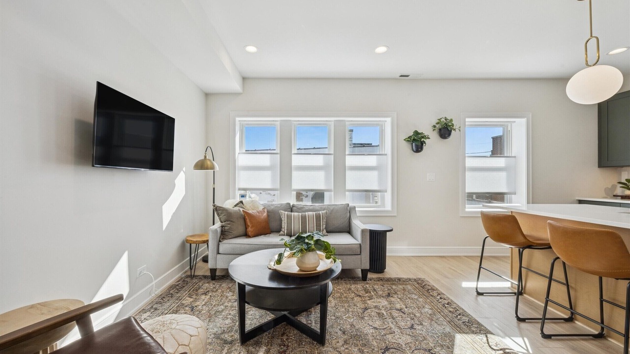 Photo of Livingroom in La Grange