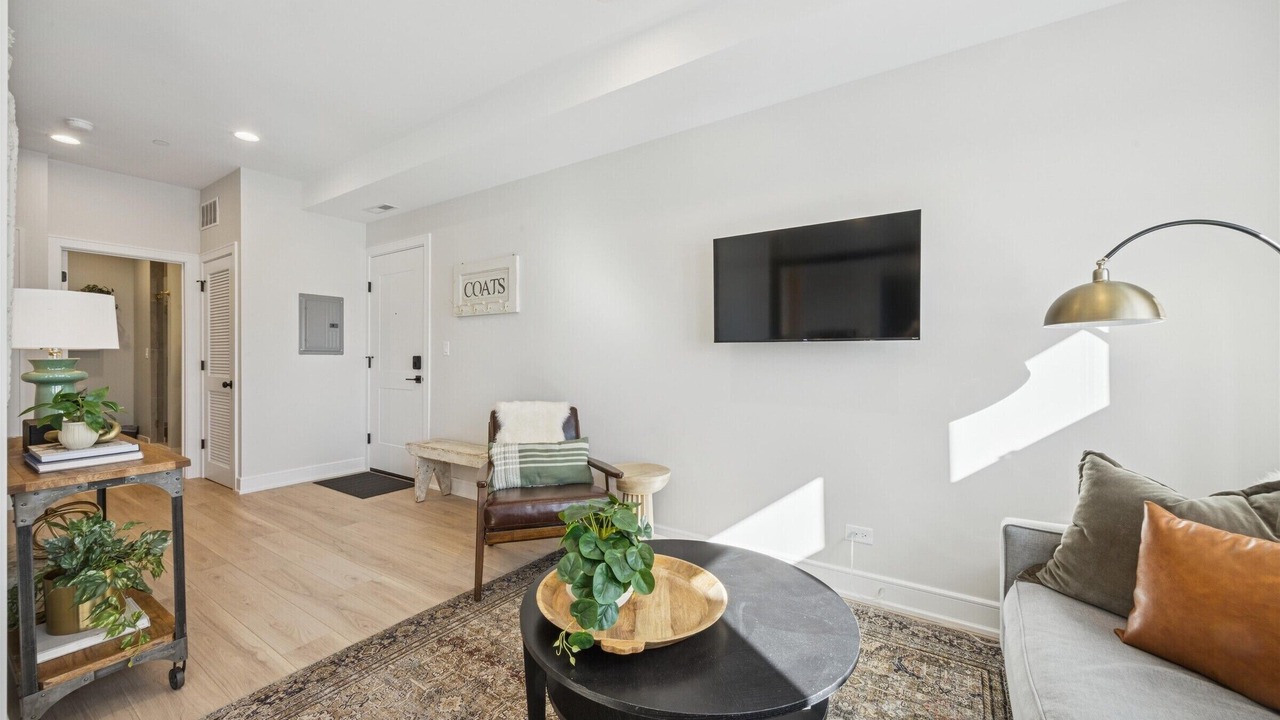 Photo of Livingroom in La Grange