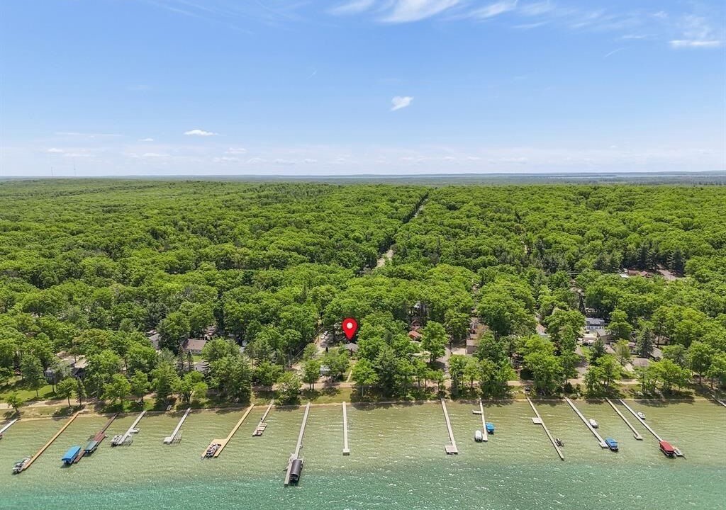 Photo of Outdoor in Higgins Lake