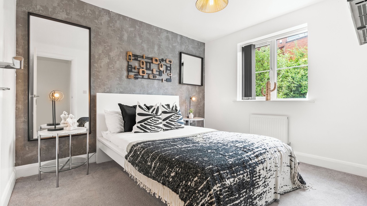 Photo of Bedroom in Brierley Hill