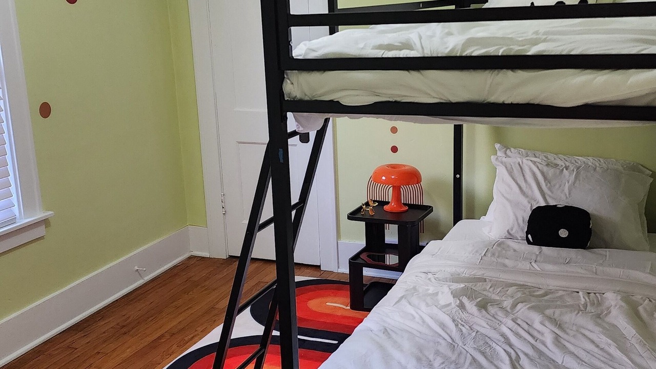 Photo of Bedroom in Lansing