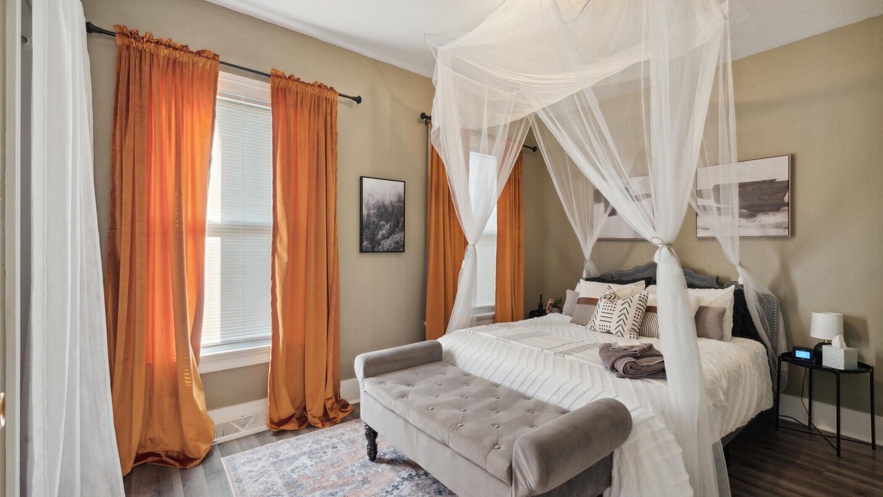 Photo of Bedroom in Rossford