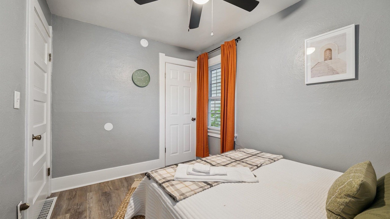Photo of Bedroom in Rossford