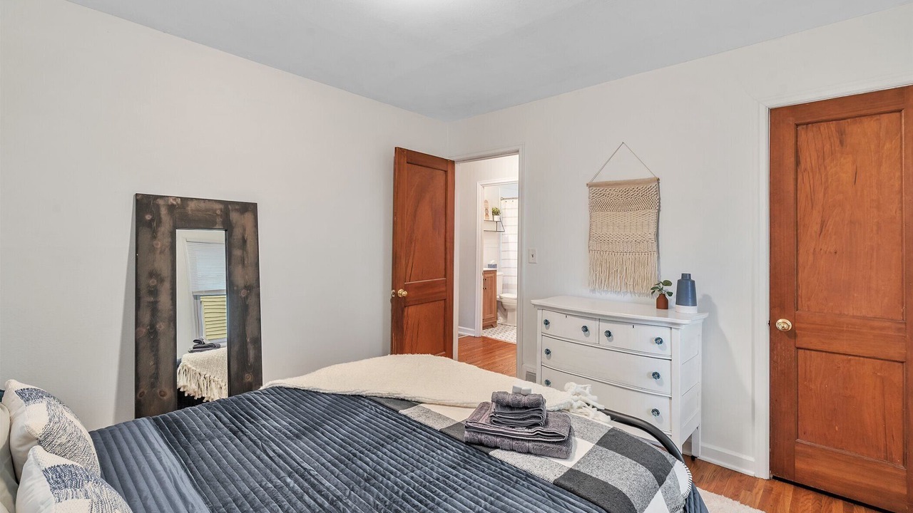 Photo of Bedroom in Toledo