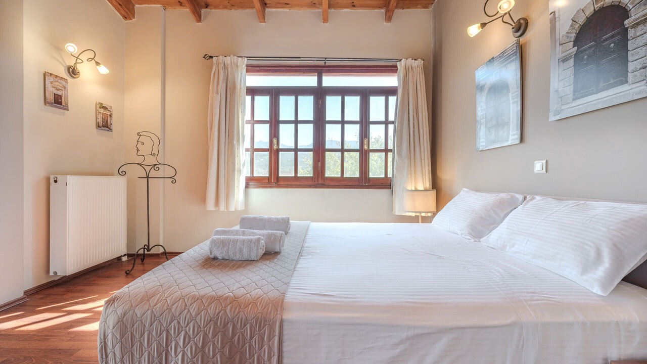 Photo of Bedroom in Skines
