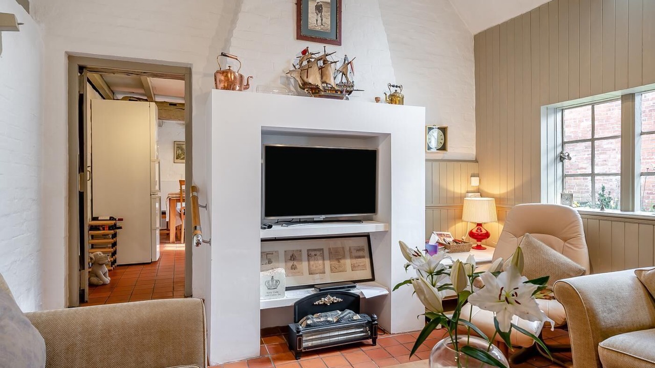 Photo of Livingroom in Alcester