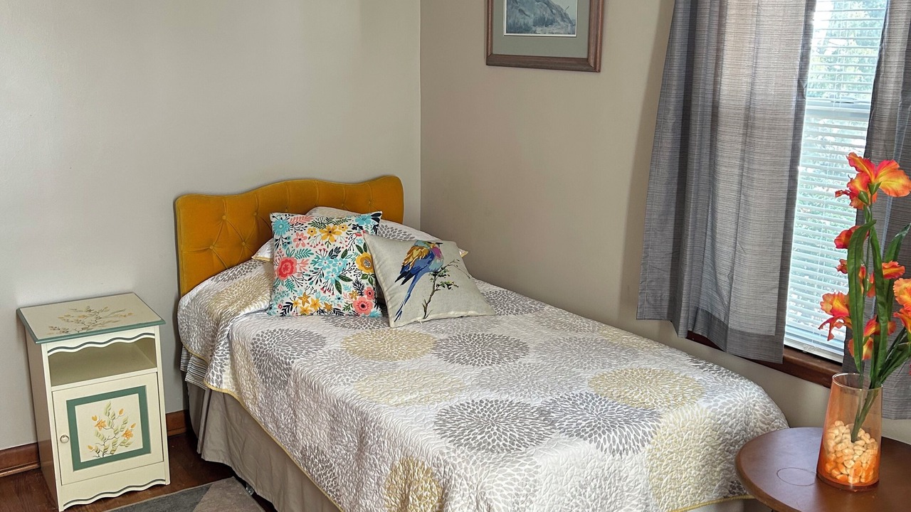 Photo of Bedroom in Oak Harbor