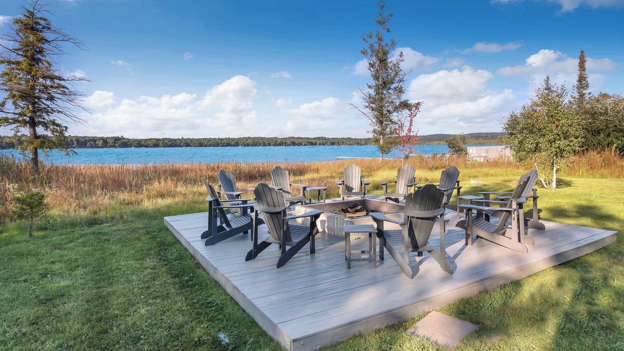 Photo of Outdoor in Maple City