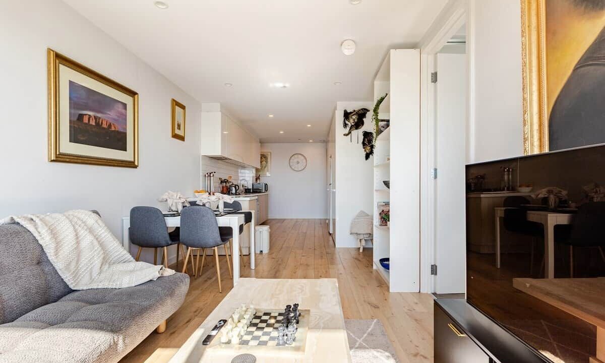 Photo of Livingroom in Carnegie