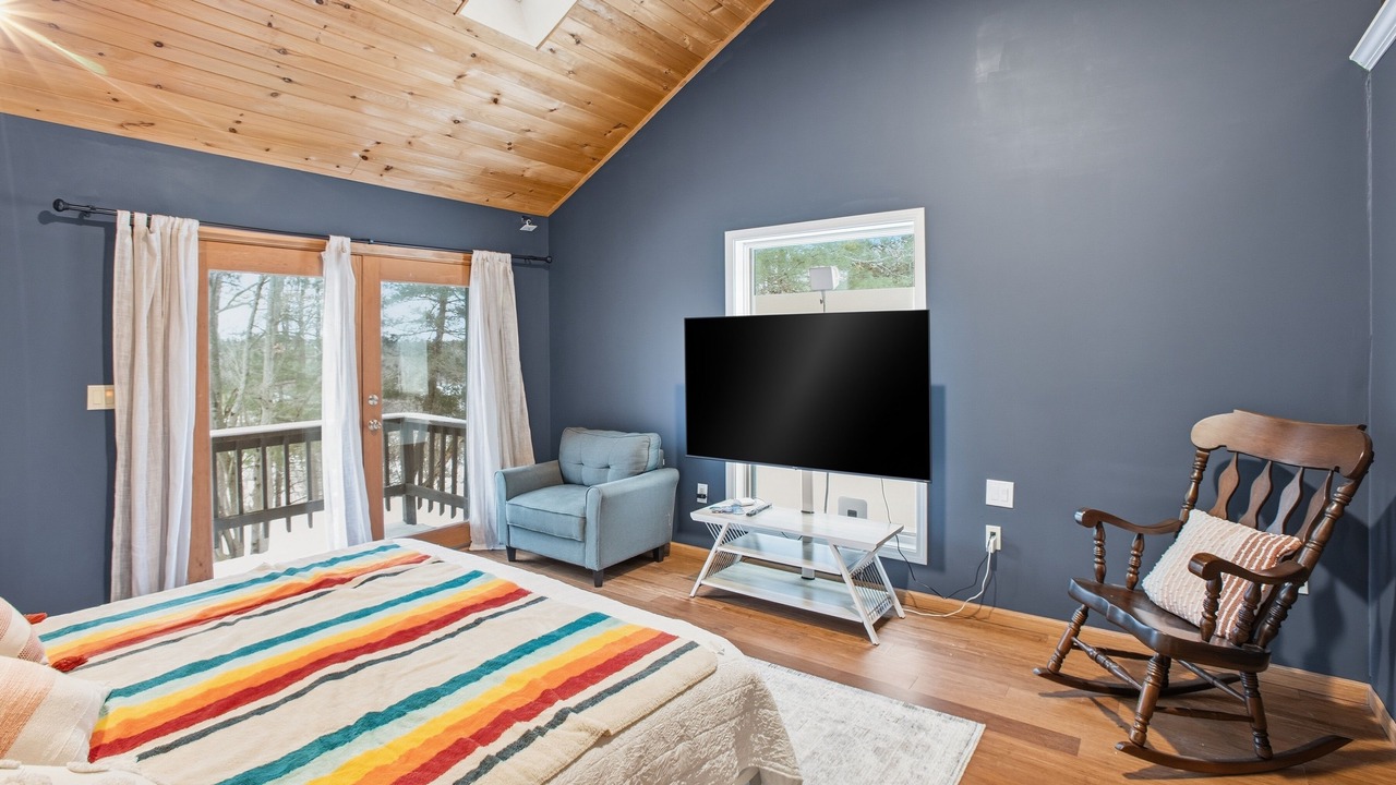 Photo of Bedroom in Mason County