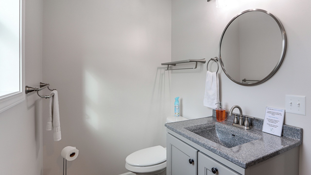 Photo of Bathroom in Oak Harbor