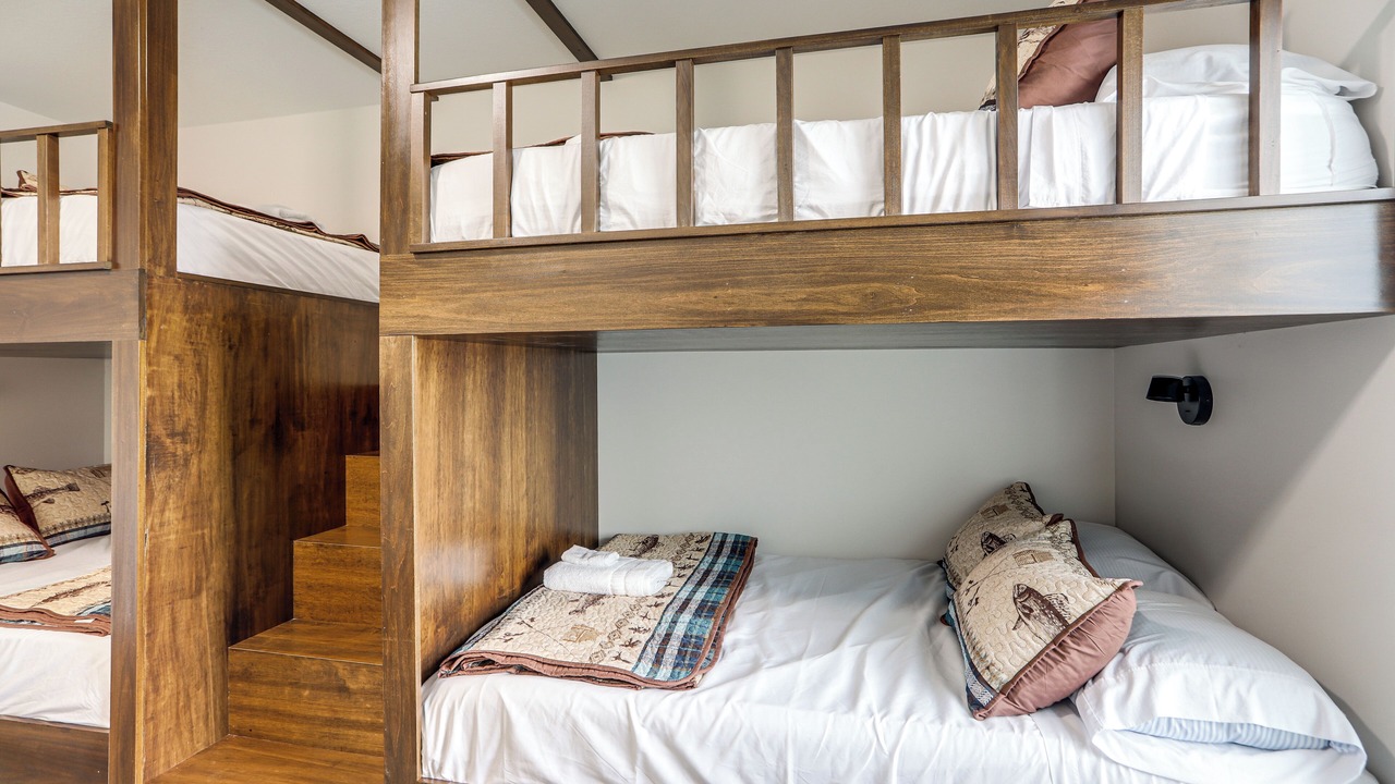 Photo of Bedroom in Oak Harbor