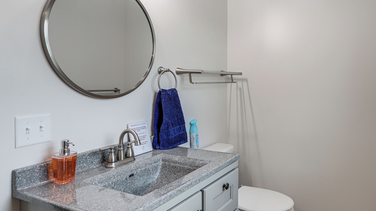 Photo of Bathroom in Oak Harbor