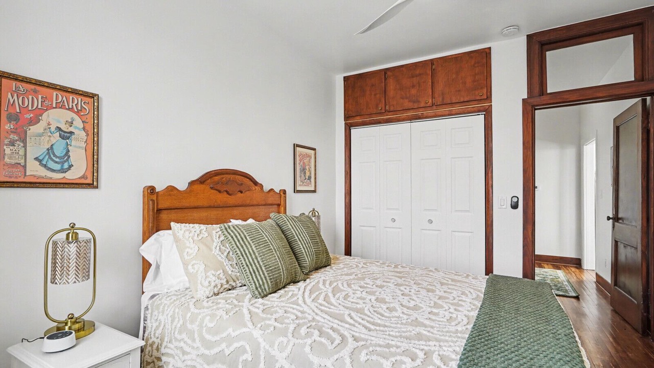 Photo of Bedroom in Bay City