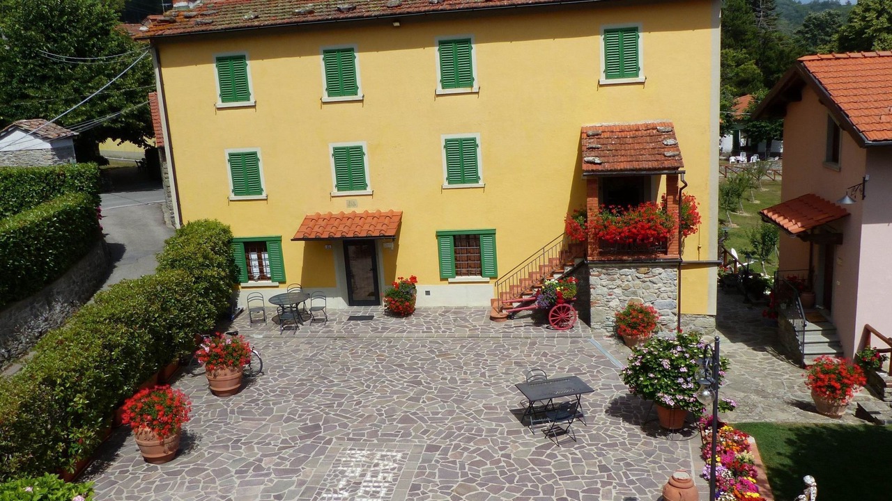 Photo of Patio Balcony in Saturnana