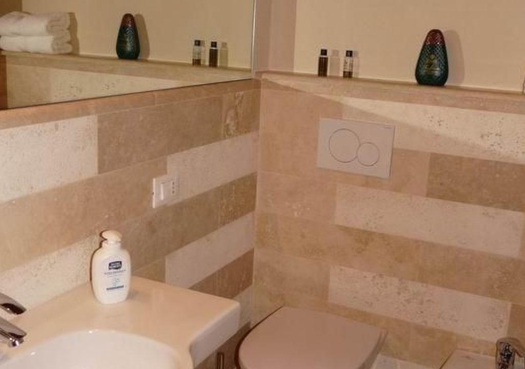 Photo of Bathroom in Saturnana