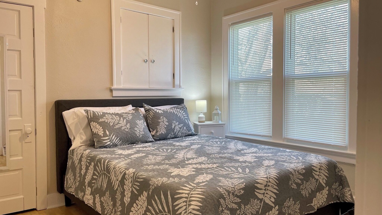 Photo of Bedroom in Toledo