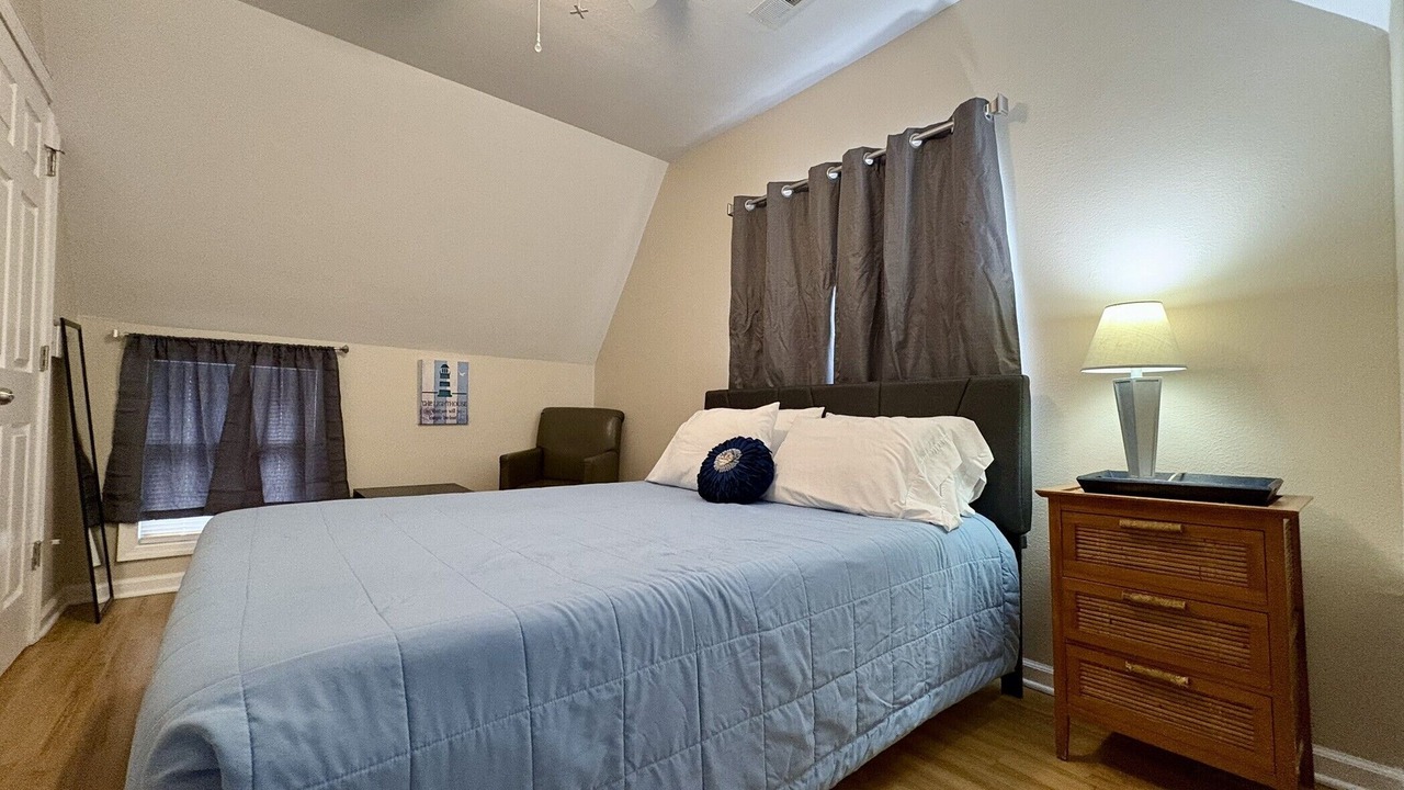 Photo of Bedroom in Toledo