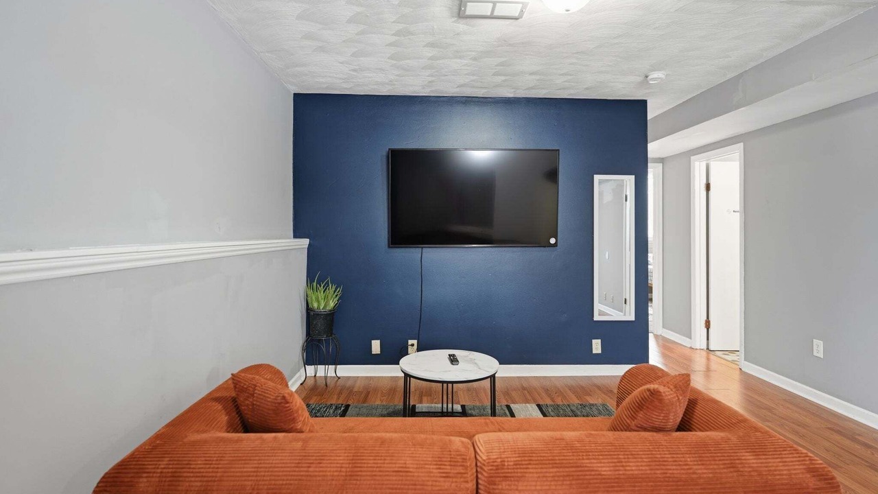 Photo of Bedroom in Lansing