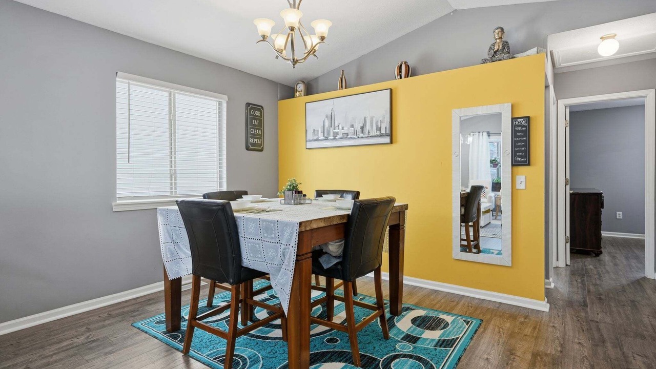 Photo of Bedroom in Lansing