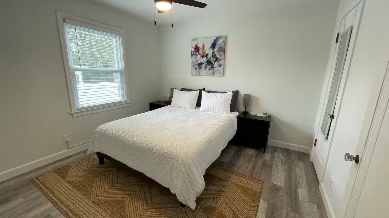 Photo of Bedroom in Midland