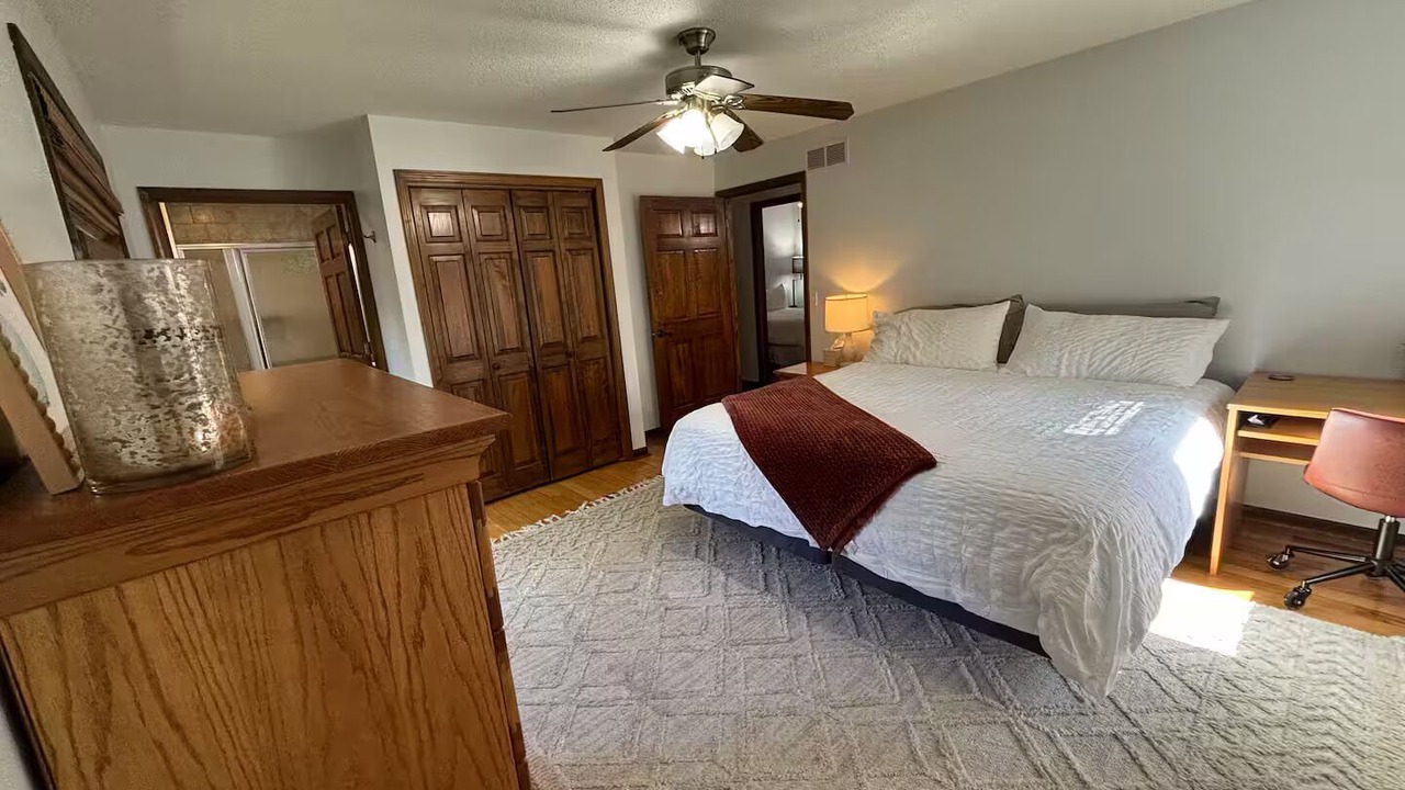 Photo of Bedroom in Midland
