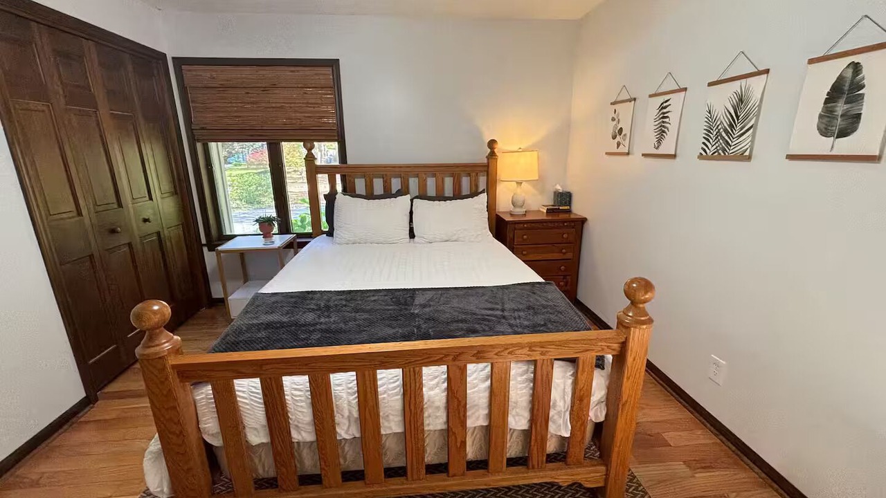 Photo of Bedroom in Midland